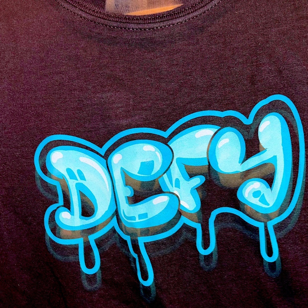 Vintage unisex tee medium bodycon DEFY logo tee semi cropped sexy streetwear - Picture 2 of 8